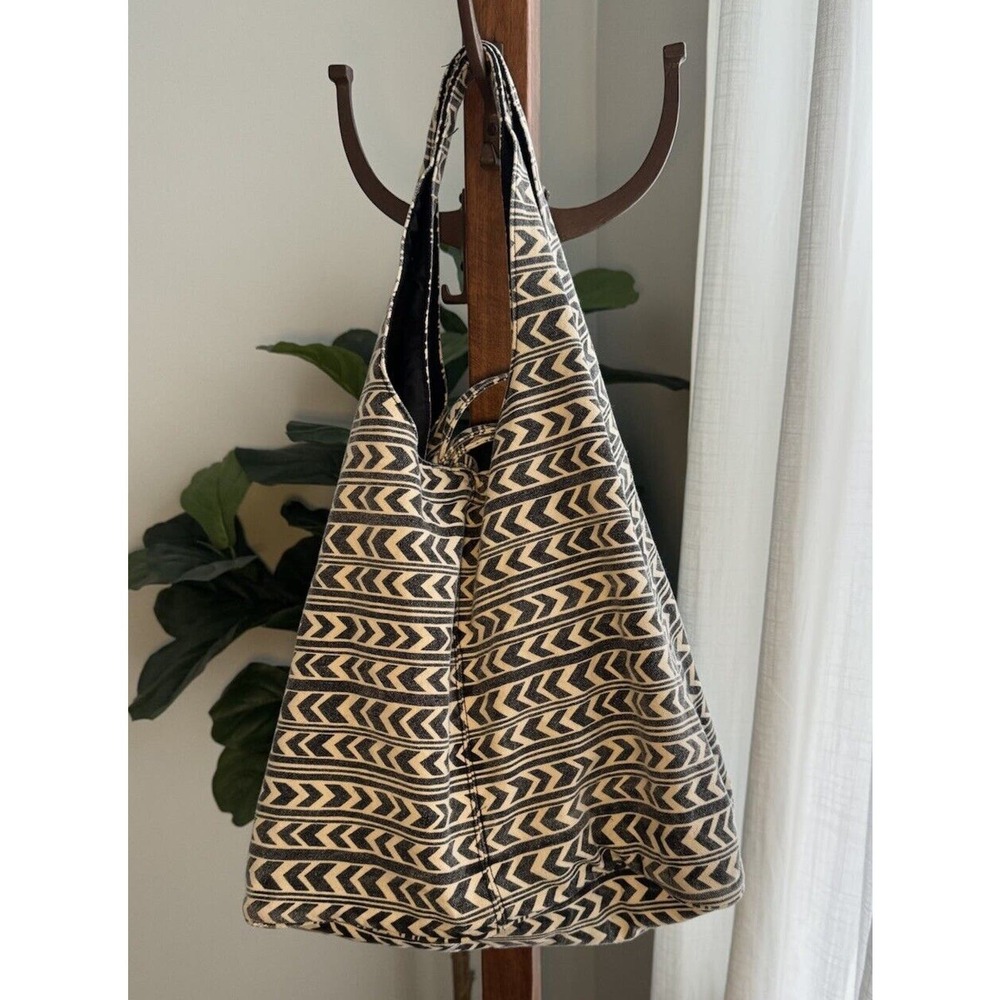 TWIG & ARROW Tote Bag Purse Handbag Satchel Black Cream Geo Southwestern